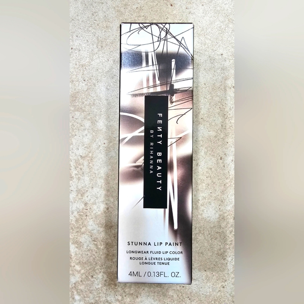 Fenty Beauty Stunna Lip Paint Longwear Fluid Lip Color in color #01 Uncensored